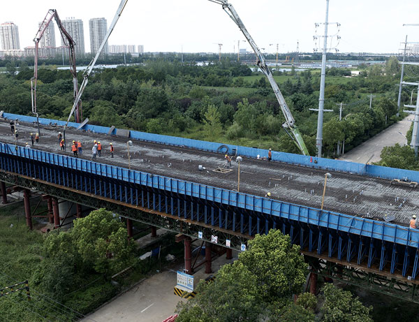 中鐵十局合武高速