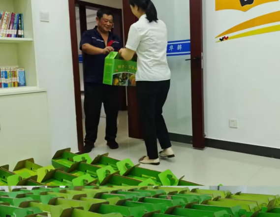 悠悠夏日長(zhǎng)，高溫送清涼